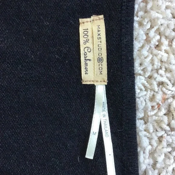 Max Studio Black V-Neck Sweater - Picture 1 of 5